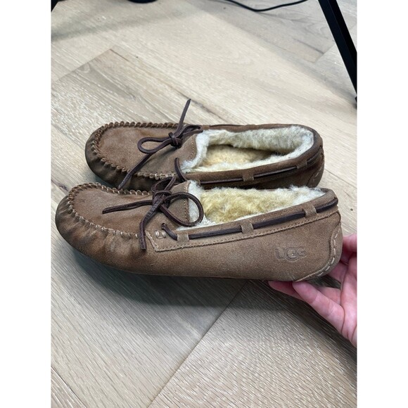 UGG Sheepskin Suede Bootie Moccasins Chestnut Slippers Womens Sz 8 - Picture 1 of 7